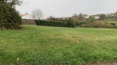 Terrain 734 m² à SAINTES