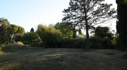 Terrain 750 m² à LES GONDS
