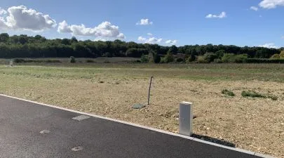 Terrain 569 m² à MEURSAC